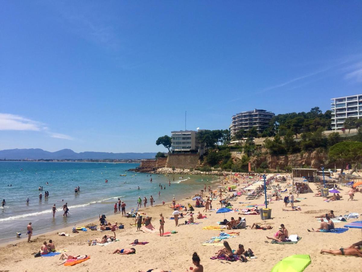 Apartment In Salou Next To The Beach For Families,Wifi Bagian luar foto